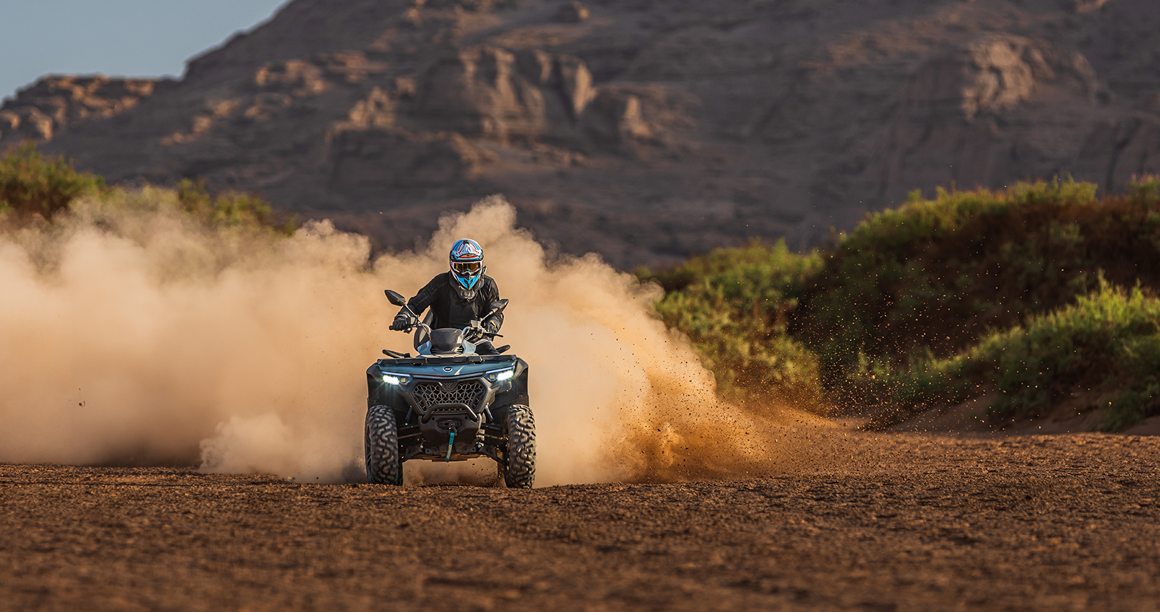 CFMOTO CFORCE 1000 TOURING in action1