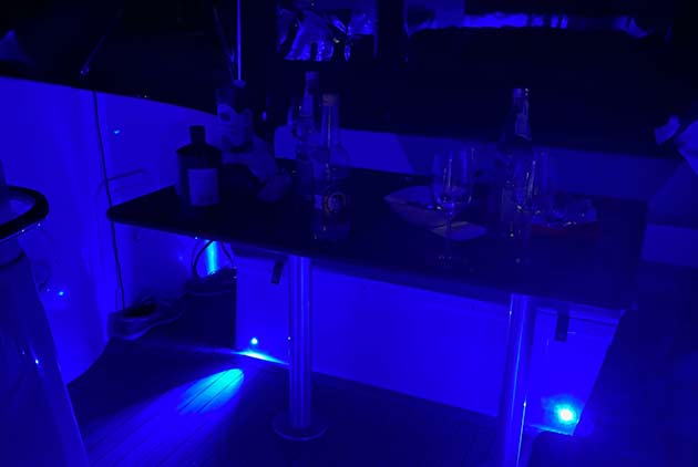 yacht-charter-slider-bar